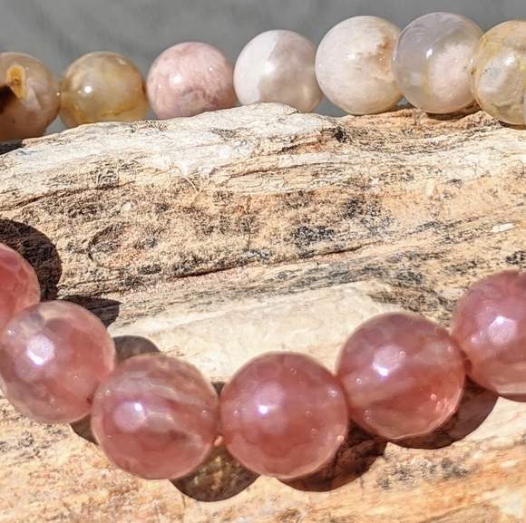 Crystal Flower Agate & Cherry Quartz Bracelet - Picture 6 of 8